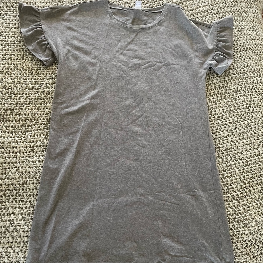 Old Navy Ruffle Sleeve Dress